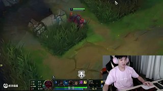 話癆小虎上線！邊打邊配音，羊男無奈