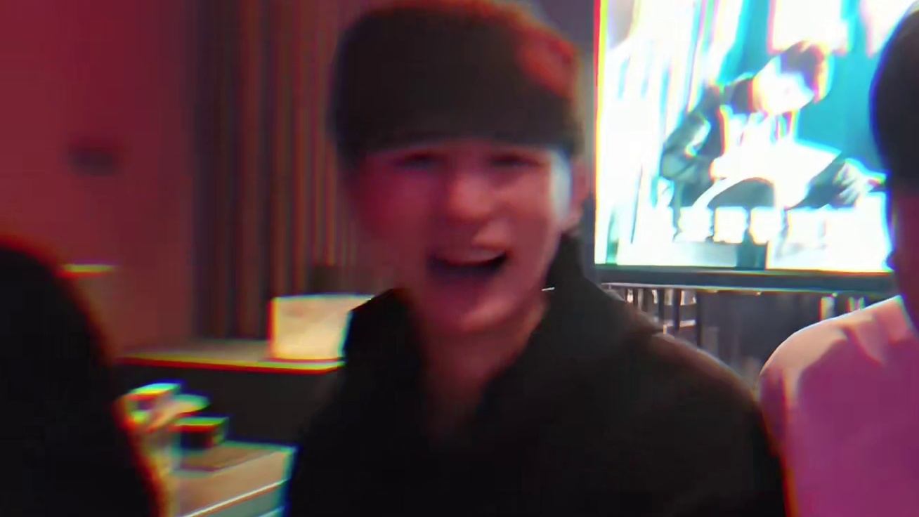 “真正的勇士敢于直面西瓜妹妹”