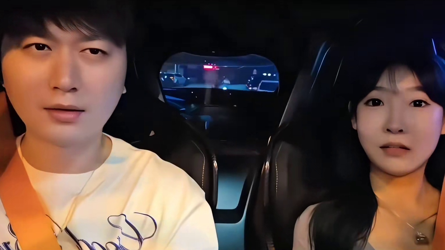 小酷约到真女艺术家牛逼姐，全都激动了！