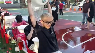 柱子整蠱狂潑德華