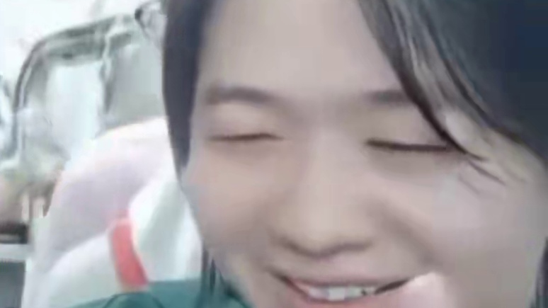 昨晚华创园区又来两位女嘉宾，还是一对姐妹花