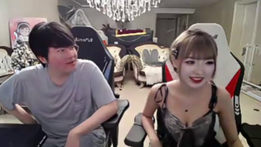 周敢敢做客大姿庄园全是暴力发言