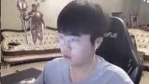 RNG上單四世同堂進(jìn)擊PUBG被虐到持續(xù)升溫