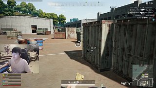 姿態(tài)使用入耳式耳機(jī)玩PUBG視力和聽力都很差勁