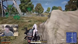 姿態(tài)玩PUBG節(jié)目效果拉滿坐在車里看到自己本體