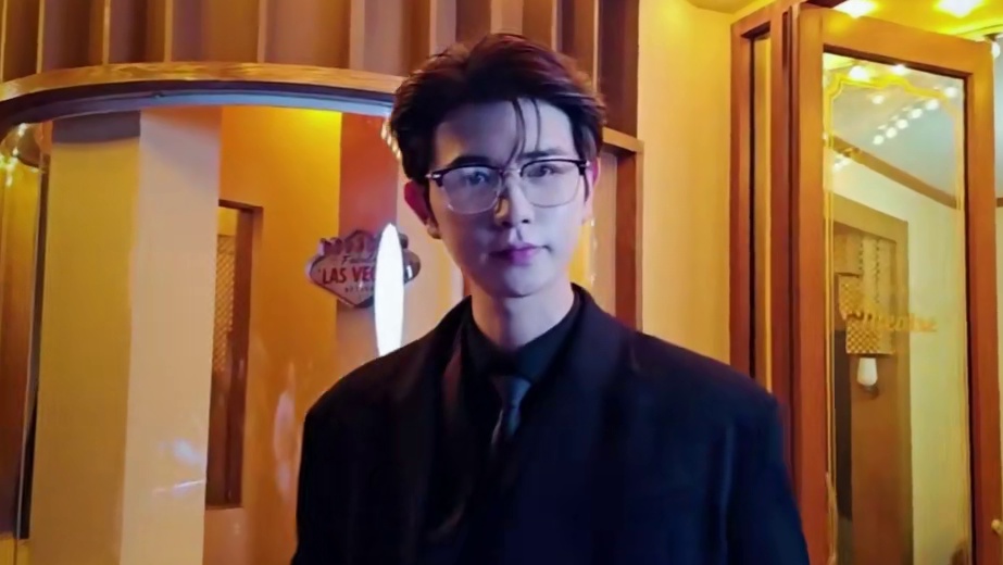 童锦程：“您的金牌销售，为您服务”