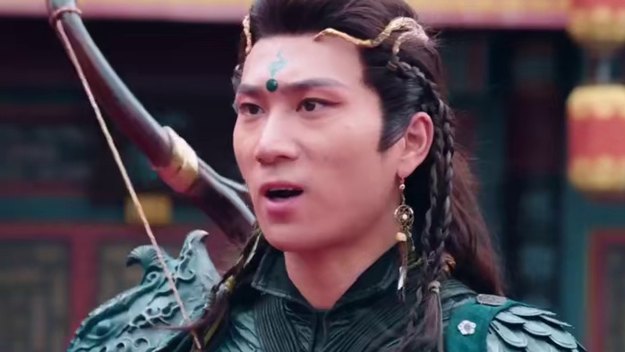 叶逍遥戌边十年战功卓著 归乡途中与女儿小七救下微服私访的皇帝赵观澜，后被其设计参加比武招亲，与长公主