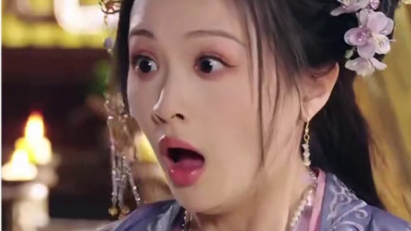 叶逍遥戌边十年战功卓著 归乡途中与女儿小七救下微服私访的皇帝赵观澜，后被其设计参加比武招亲，与长公主