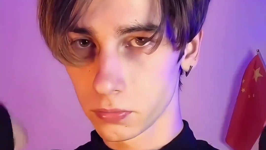 蓝线挑战，哈哈哈哈笑不活了 #脑洞大开 #搞笑 #办公室搞笑