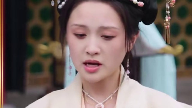 叶逍遥戌边十年战功卓著 归乡途中与女儿小七救下微服私访的皇帝赵观澜，后被其设计参加比武招亲，与长公主