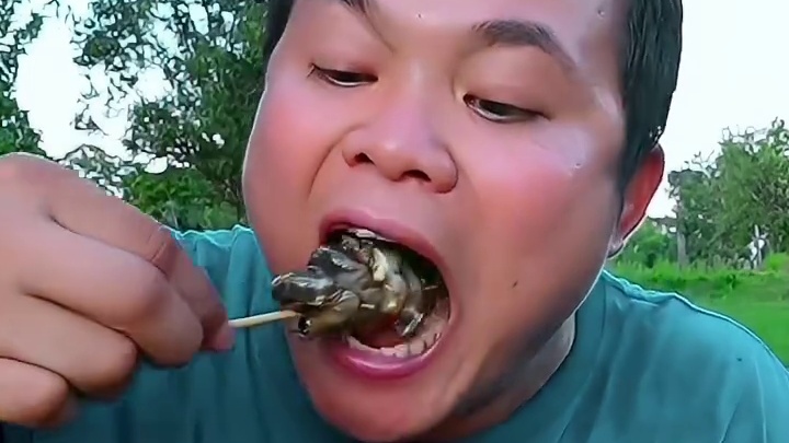 猫眼小海螺搭配鲜辣剁椒️芽芽菜 #我是美食创作者 #泰国大叔#泰国美食#内容启发搜索 #种草激励计划