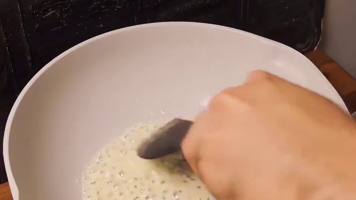 泰国美食推荐，正宗泰国菜培训，泰国美食香辣猪肉。#美食制作分享 #下饭菜 #美食教程 #泰国美食#泰