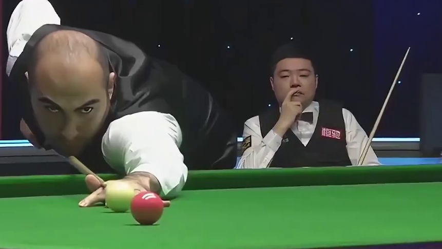 丁俊晖上房揭瓦（瓦菲），绝境之下强势反转，终将幸不辱命！(2)