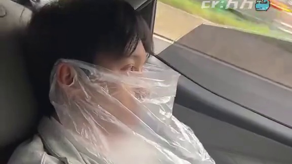 见过顺拐的，没见过外拐的#军训 #顺拐 #搞笑 #万万没想到