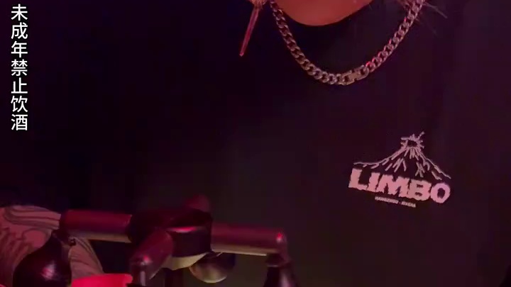 一秒坠入暗黑古堡，这家酒吧也太出片了 #杭州酒吧 #水烟  #出片圣地 #暗黑系  #艺术感酒吧