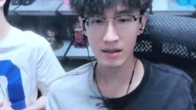 就算是狗路过都得整碗桂花羹！ 