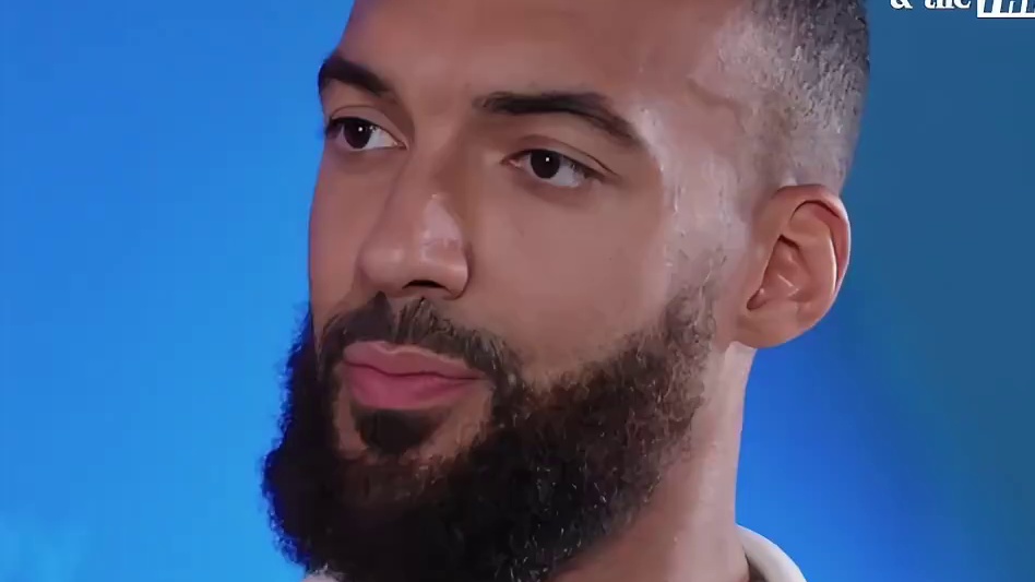 戈贝尔谈约基奇：带着头脑打球，总能做出正确的选择