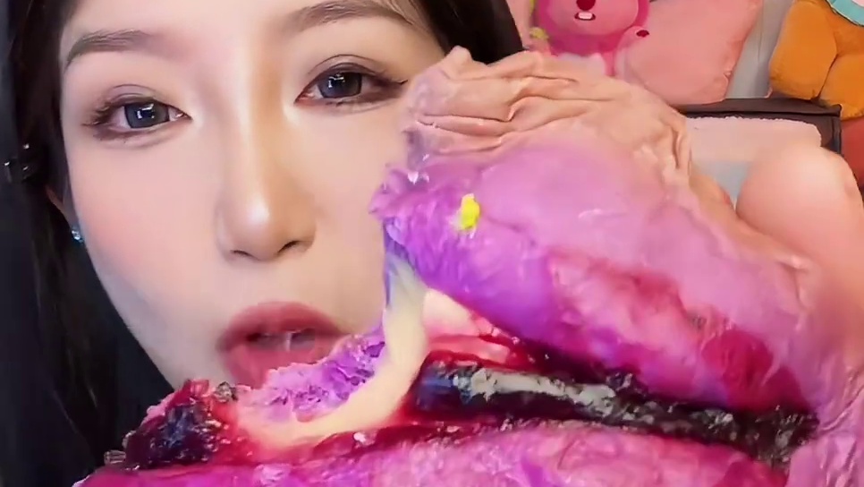 早八人真的太需要蛋挞面包！蓝莓桑葚+岩烧乳酪两口味！用料扎实松软爆浆，多重口感超丰富 #蛋挞面包 #