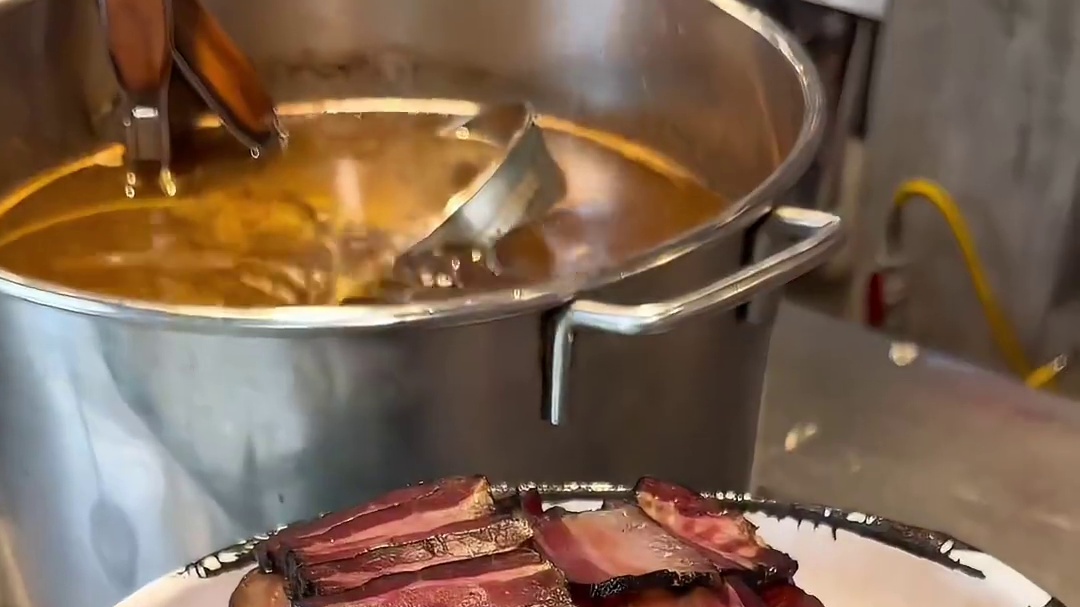 这个地方算是把湖南特色美食都集齐了