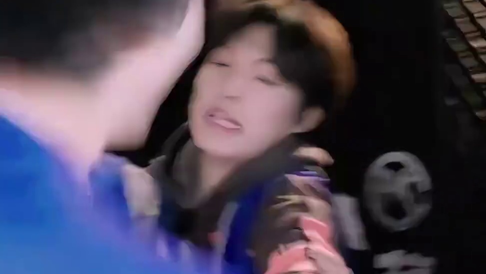 苏新皓对战张泽禹左航