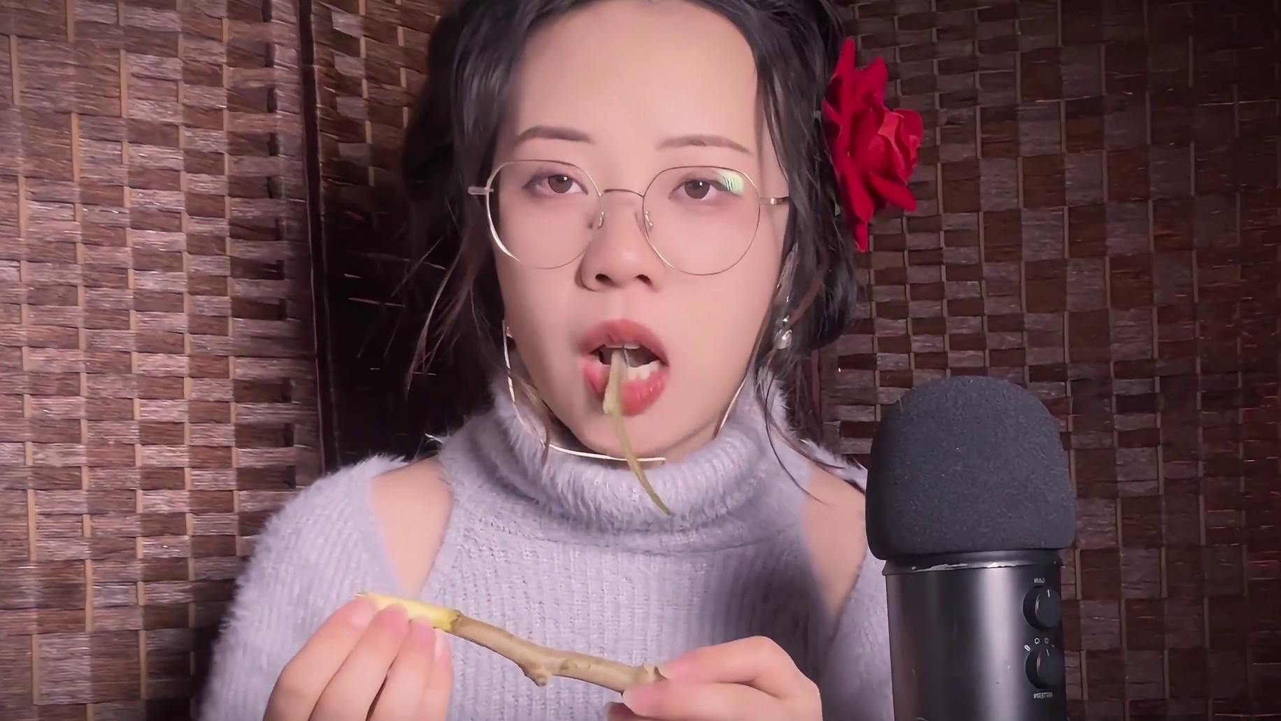 吃播测评（翻车版）