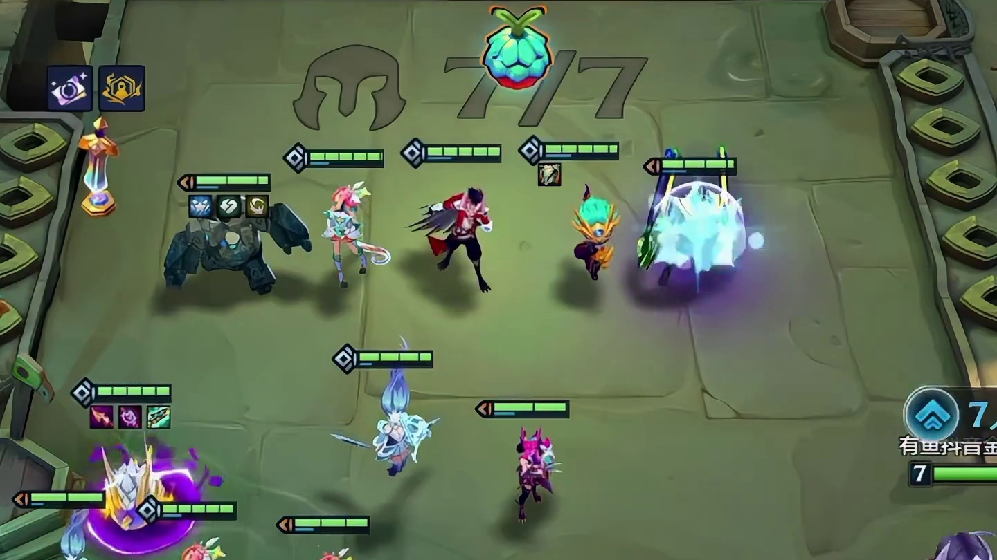 《百暴英灵剑大嘴》堪称完美的搭配，百分百暴击吃满特效，爆杀三星四费！#金铲铲天下无双格斗大会 #云顶