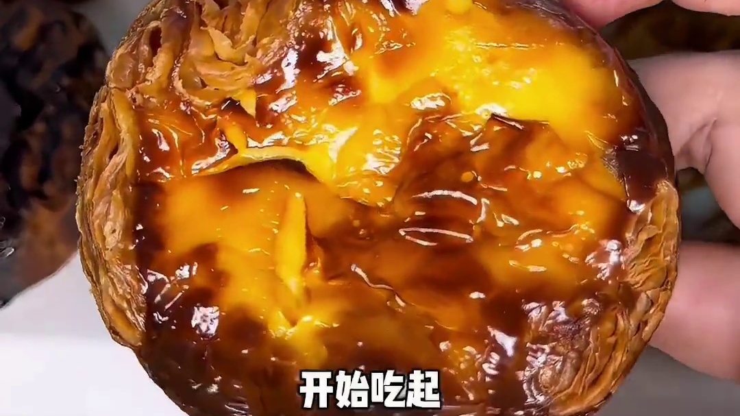酥皮焦糖蛋挞，一口下去直接爆浆