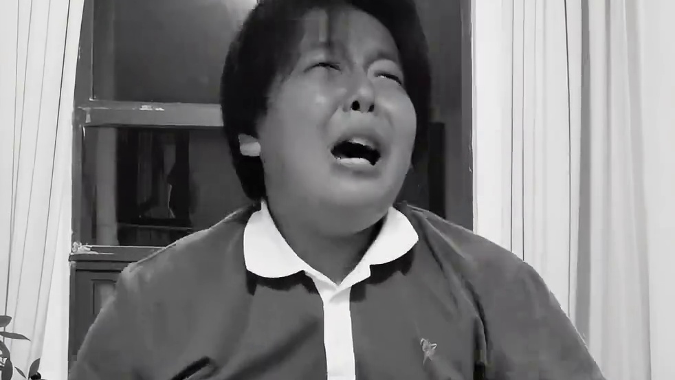 《读评论》看完不哭的人 你们还有心吗？#猎奇#搞笑#娱乐#小黎哟ssy#读评论