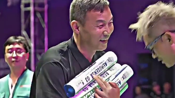 不是这对吗 看球还能实现羽球自由？#晋城林丹杯 #林丹杯羽毛球公开赛 #羽毛球