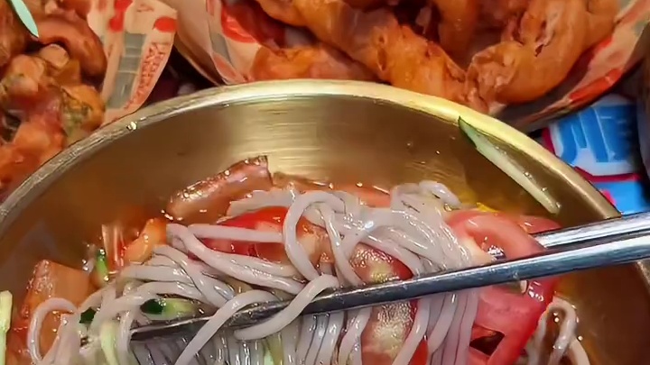 大学城也可以吃到特色朝鲜族烤肉啦 #李宝顺 #朝鲜族特色料理 #美食 #自助烤肉