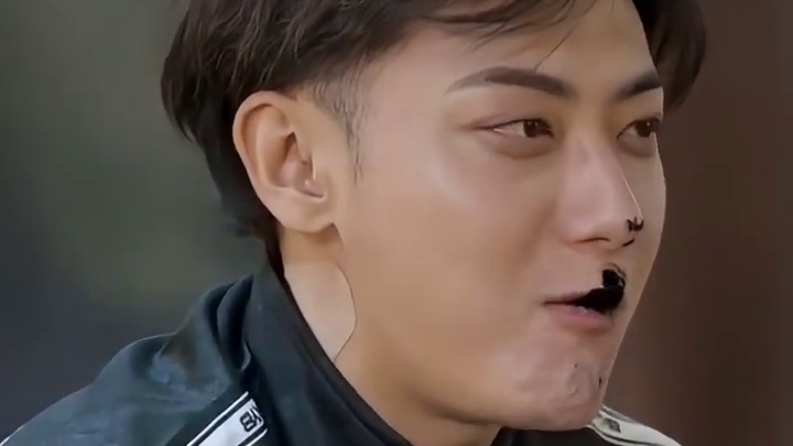 徐艺洋：我就说不公开吧