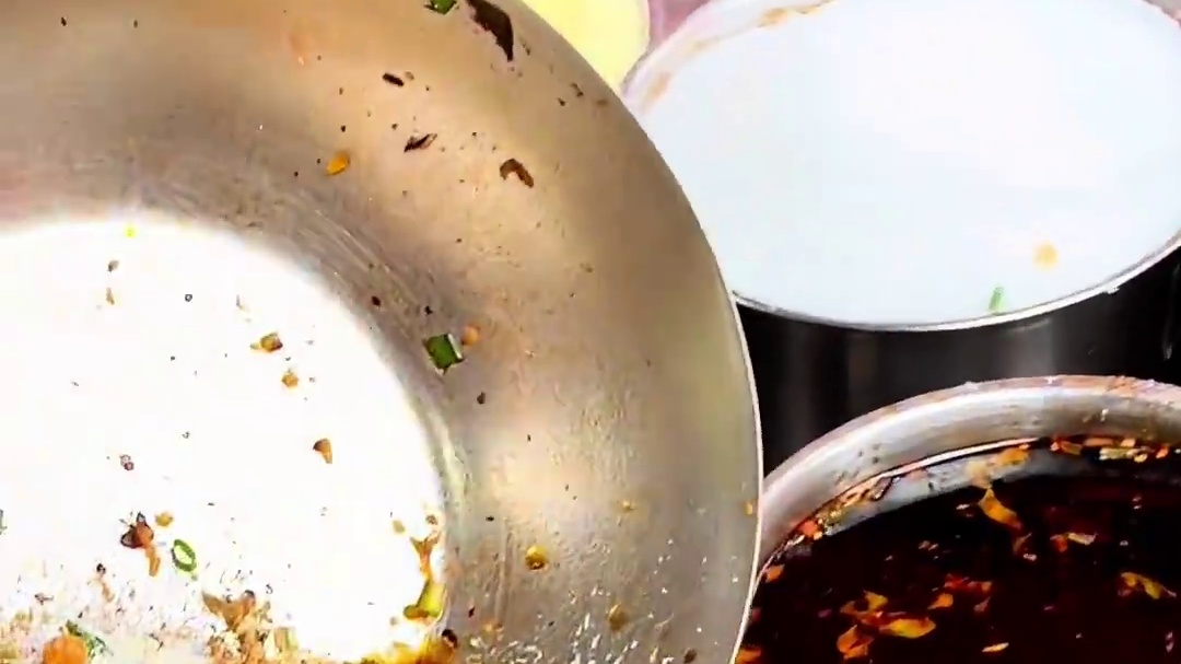 成都街头鸡丝凉面8块钱混拼！甜甜辣辣好好吃！