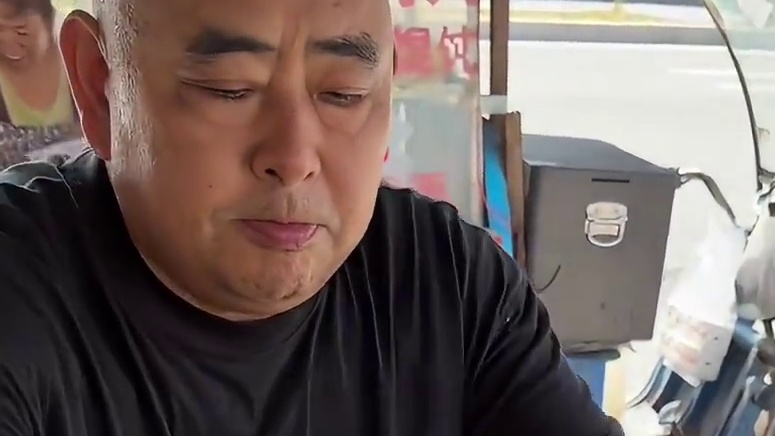 9块一份的工地盒饭！十几种菜品吃到饱！