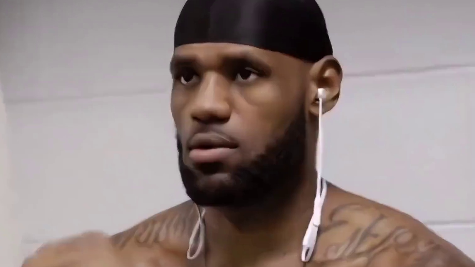 詹姆斯正式回应鲍尔默即将用超级顶薪合同签约自己