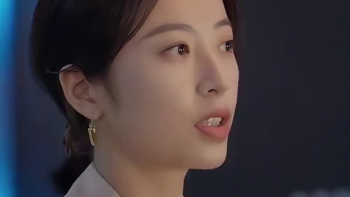 古早霸道总裁都是法制咖