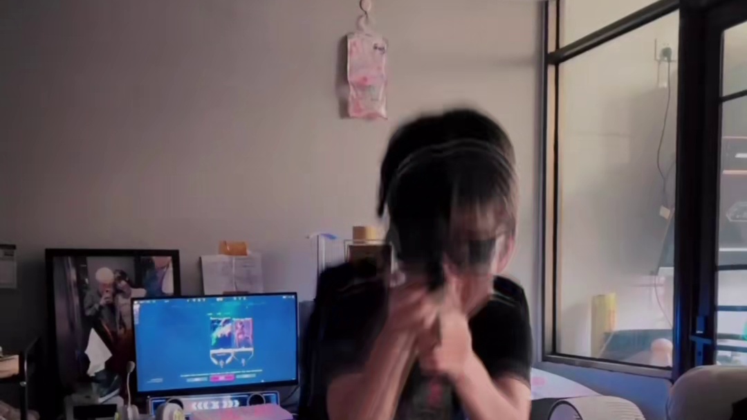 瑟瑟发抖吧 哈哈哈哈