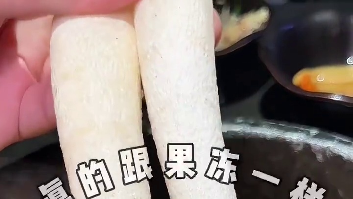 也没人和我说！吃菌子火锅这么讲究 #菌子 #菌子火锅 #云南菌子