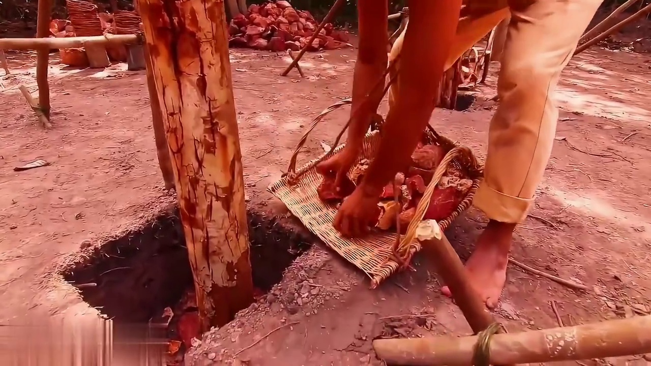 第1集：铲子兄弟利用原始材料，造了一座巨无霸的游乐园