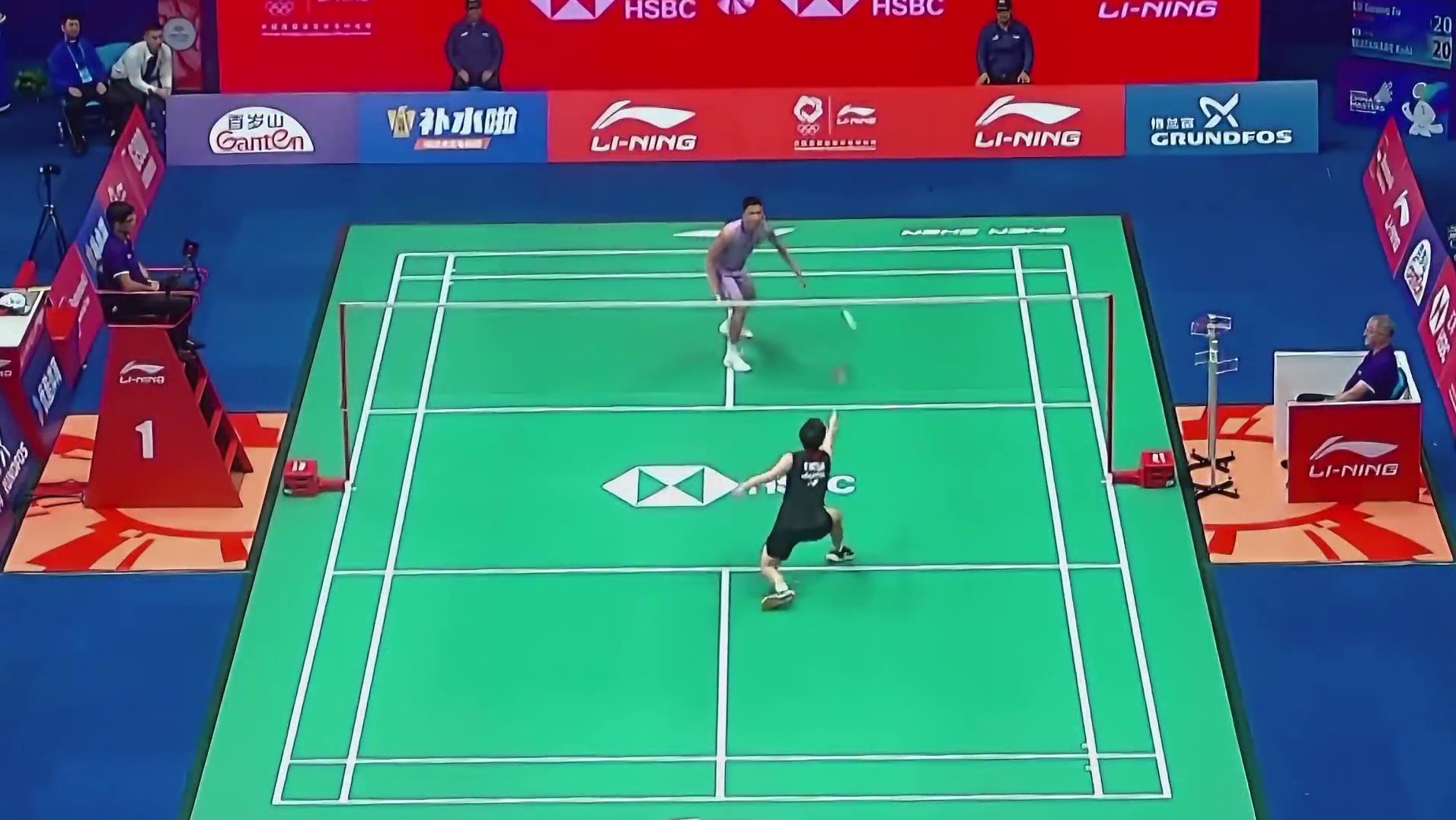 双方比分追近并一度扳平，陆光祖在关键分上更加果断，以22-20成功晋级