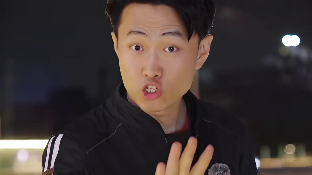 本田摩托竟然正面对上#张雪机车 是“致敬"还是"抄袭"？#重庆摩博会 #摩托车