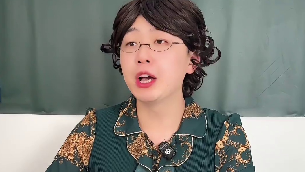 我纯碱的班主任！#内容过于真实 #学生时代 #超能演剧情大赛 #开学超能迎新会