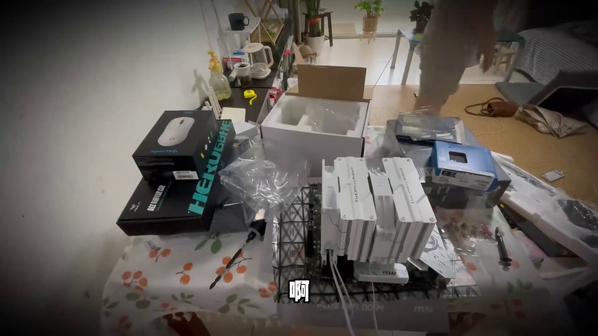 给一位长腿小姐姐上门装机！ #diy电脑 #电脑 #上门装机 #小姐姐