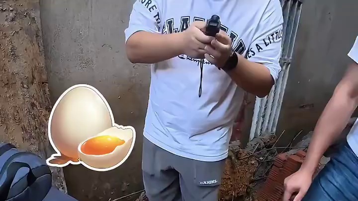 暴雨导致山体滑坡，差点把房子冲垮。 #小院改造 #旧房改造 #装修设计