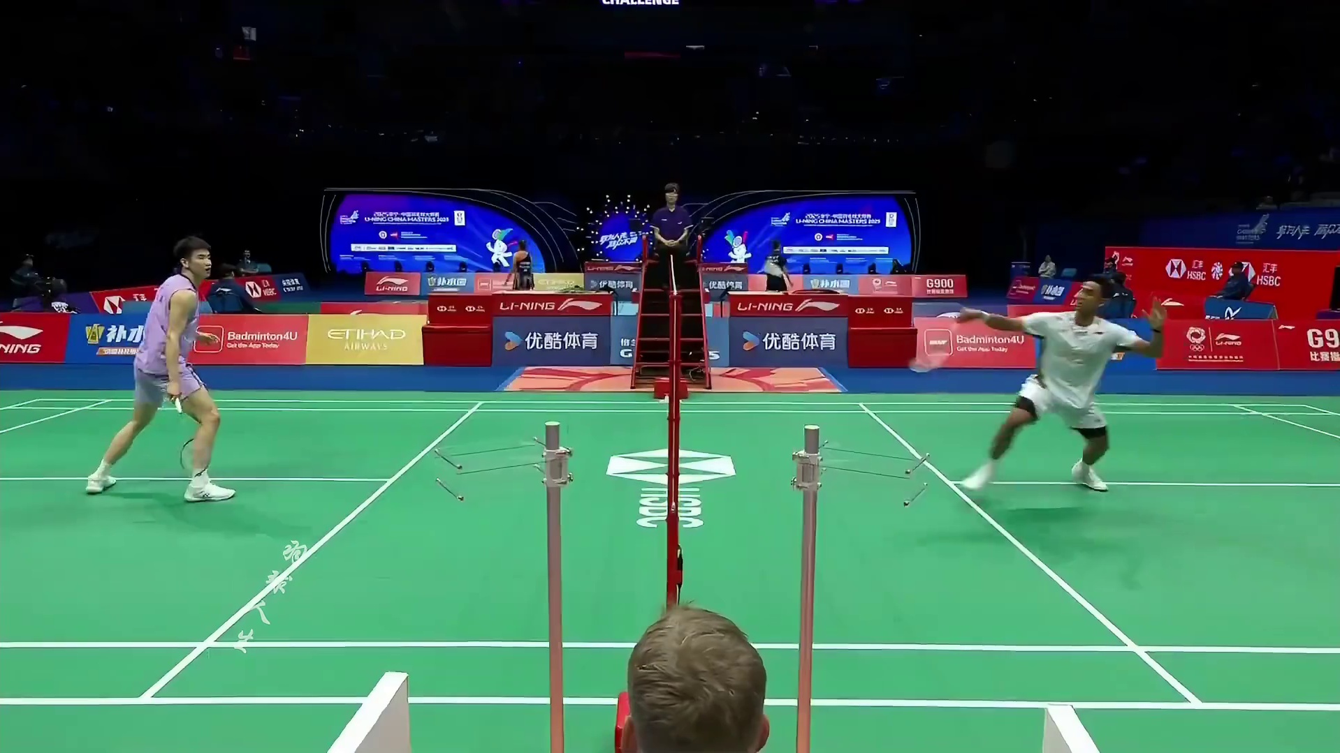 李诗沣打崩印尼天才小将，2:0轻取法汉，晋级中国大师赛16强 #羽毛球比赛 #李诗沣 #法汉 #体育