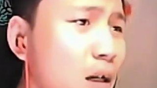 “他們是你兒子還是我是你兒子啊”