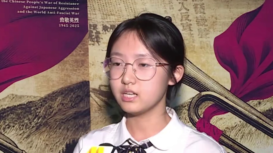 #电影山河为证 举办观影活动，影片总导演于鹏、导演韩金娜与北京市鲁迅中学的学生们进行映后互动，活动结