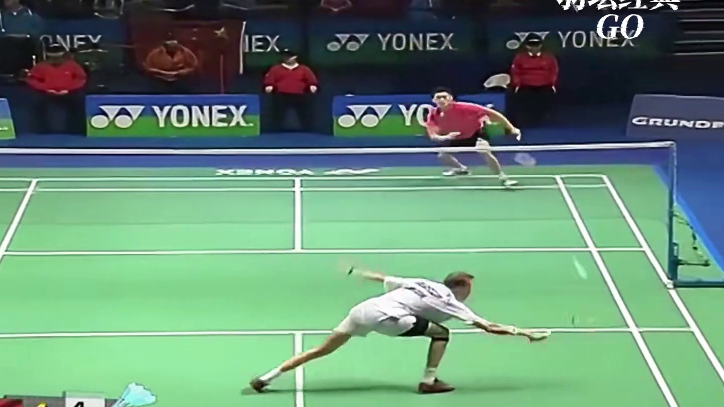 谁说只有新手才怕重复落点？看老年林丹如何秀翻丹麦老龙 #羽毛球 #羽毛球单打 #体育精神