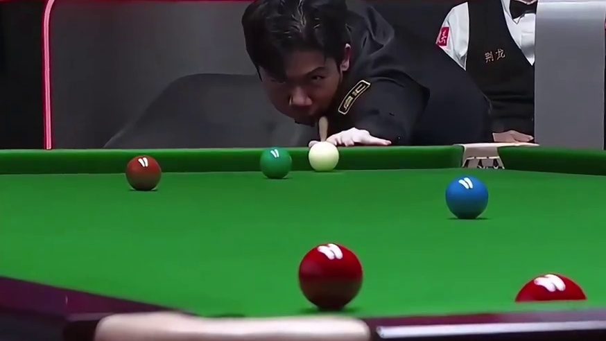 赵心童再次犯下低级失误，雷佩凡凭借极限准度再板一局！