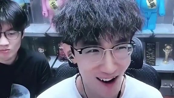 蔡哥一把三角洲2000？ 