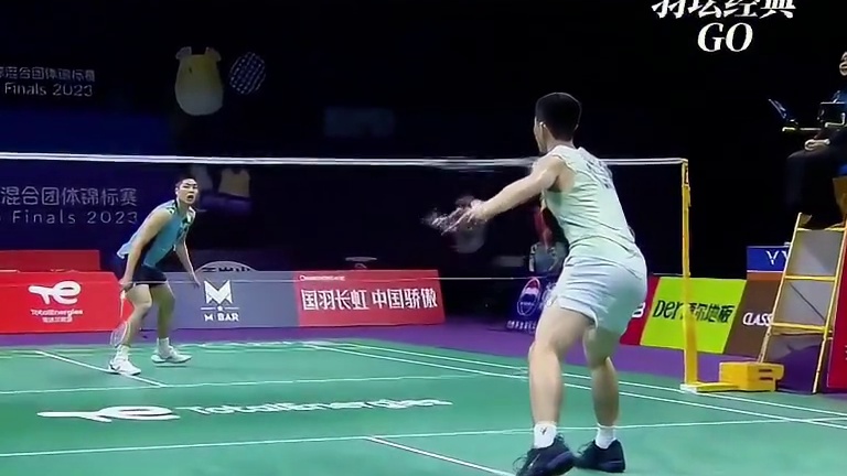 原以为鸡哥只会章鱼杀，没想到竟然也是技术流课代表 #羽毛球 #羽毛球运动 #羽毛球比赛 #羽毛球精彩